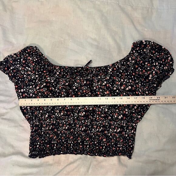 Coco and Shay Floral Off-Shoulder Top Woman's 1XL - Picture 7 of 8